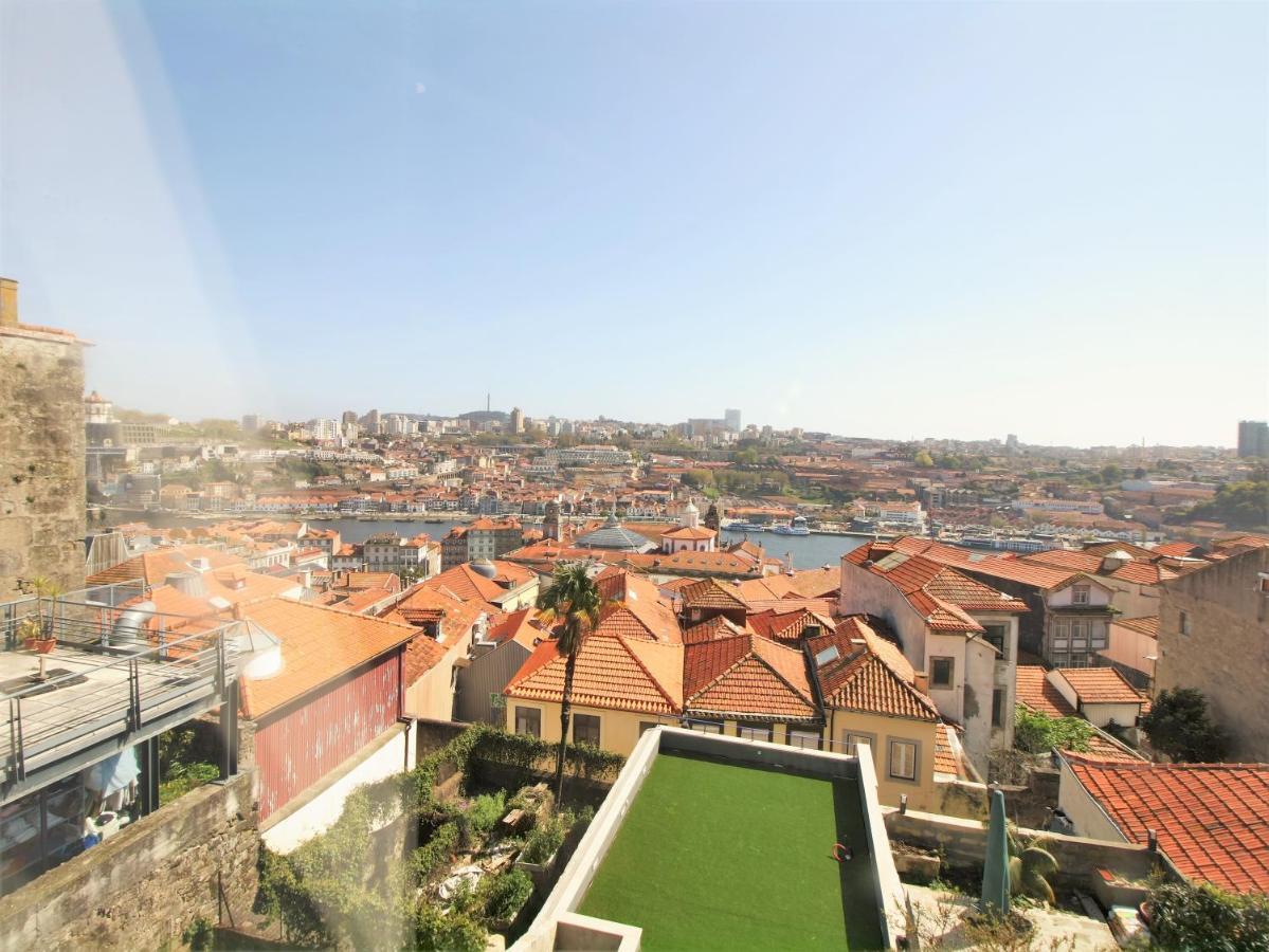 Vitoria'S Terrace Apartments Porto Bagian luar foto